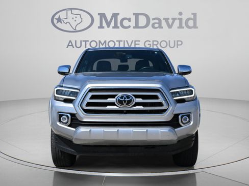 Used 2022 Toyota Tacoma Limited AWD/4WD image 8