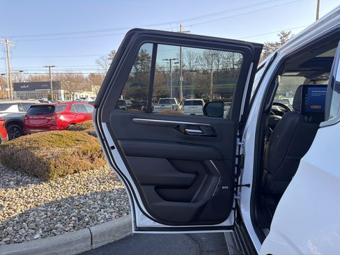 New 2026 Chevrolet Tahoe Premier image 28