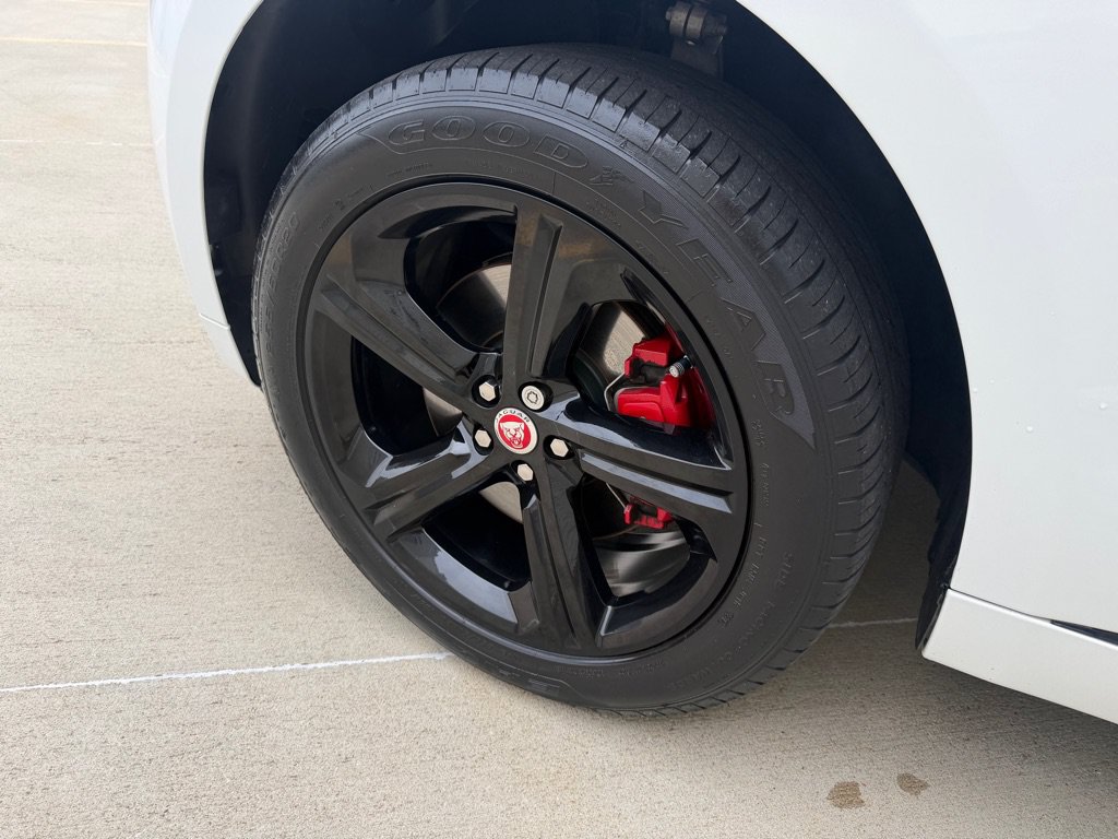 Used 2019 Jaguar F-PACE S AWD/4WD image 9