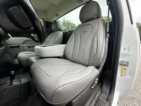 Used 2013 Chevrolet Silverado 2500 W/T AWD/4WD image 20