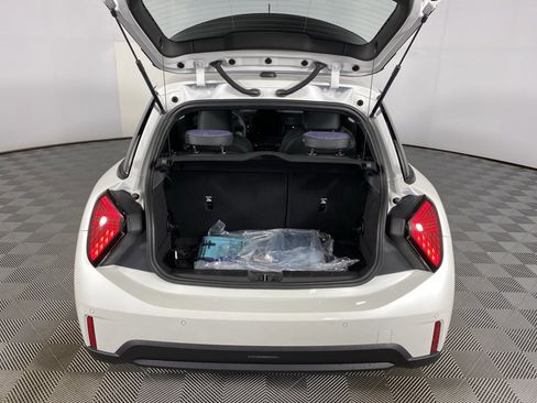 New 2026 MINI Cooper 2-Door Hardtop image 24