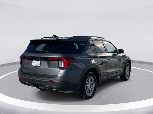New 2026 Ford Explorer Active RWD image 4