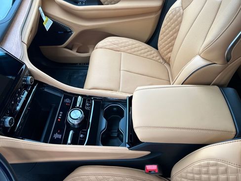 New 2025 Jeep Grand Cherokee L Summit image 18