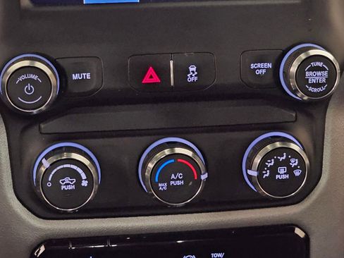 Used 2024 RAM 3500 Big Horn image 20