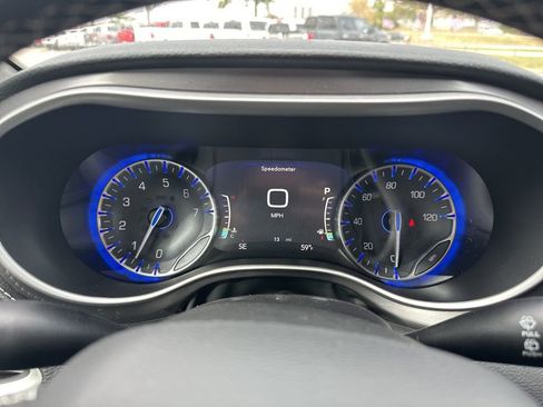 New 2026 Chrysler Pacifica Select image 66