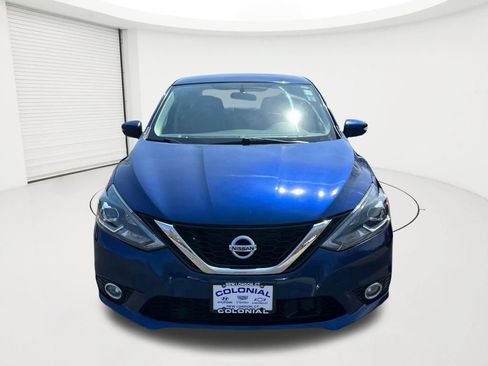 Used 2019 Nissan Sentra SR image 2