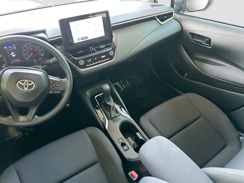 Used 2025 Toyota Corolla LE FWD image 21