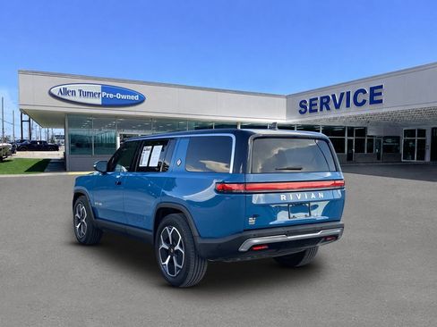Used 2023 Rivian R1S Adventure AWD/4WD image 6