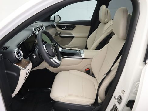 New 2026 Mercedes-Benz GLC 300 image 21