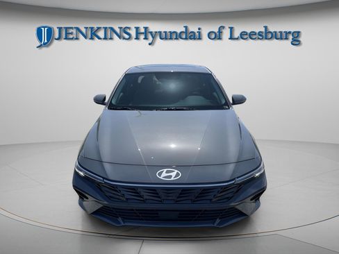New 2026 Hyundai Elantra Limited image 15