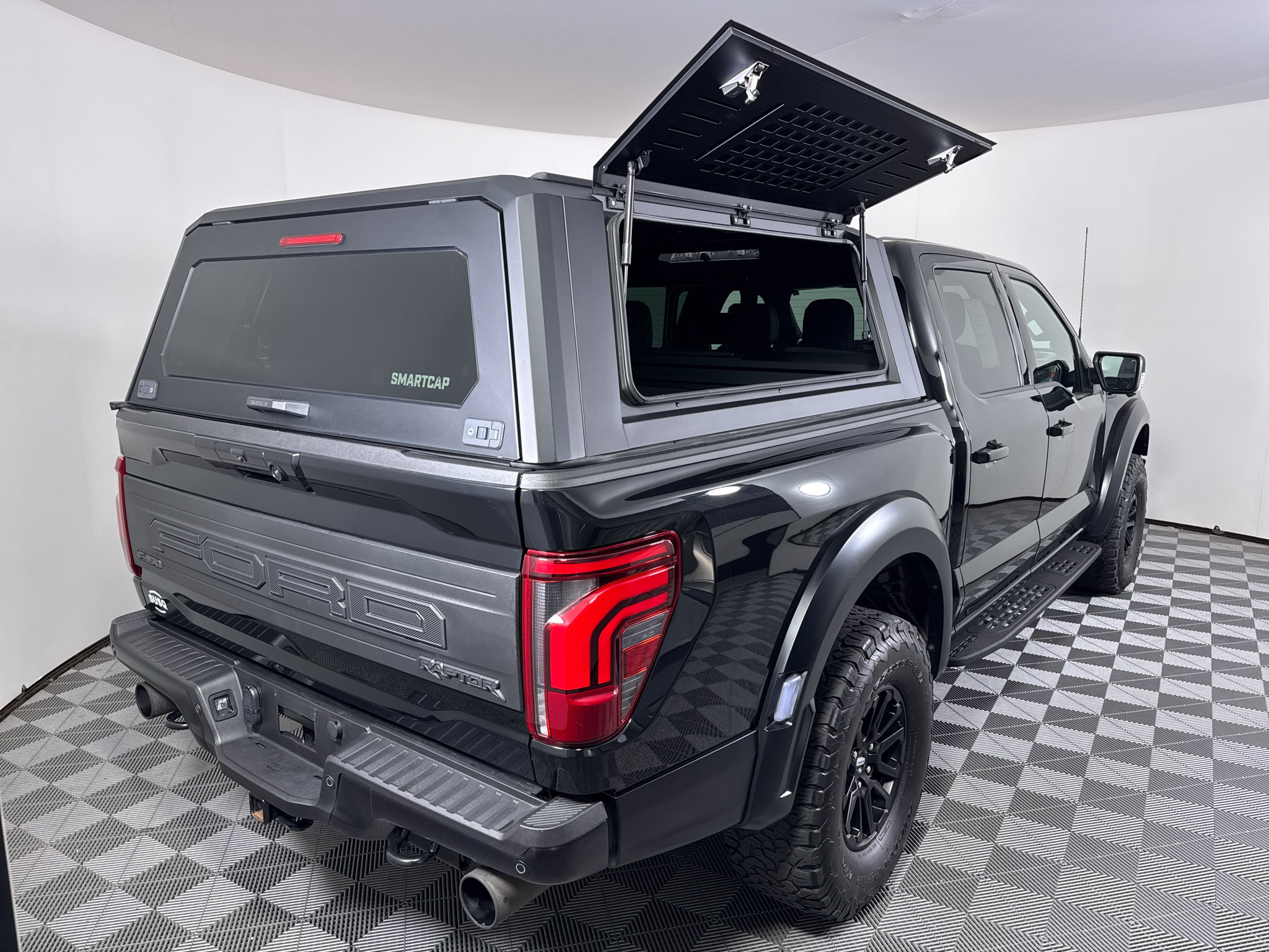 Certified 2025 Ford F150 Raptor AWD/4WD image 21