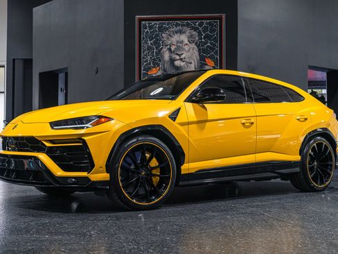Used 2021 Lamborghini Urus AWD/4WD image 21