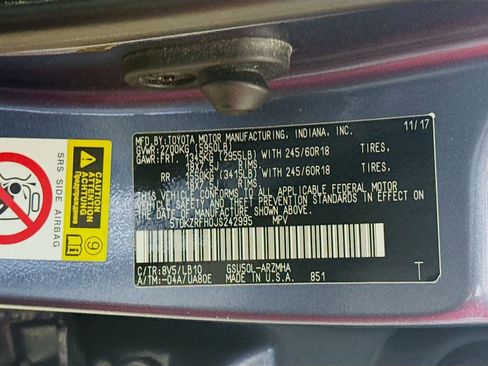 Certified 2018 Toyota Highlander XLE FWD image 32