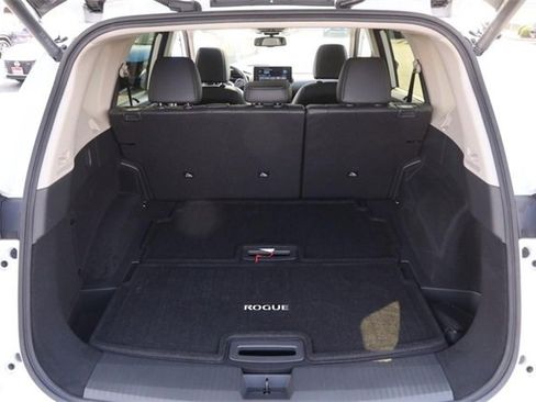 Certified 2024 Nissan Rogue SL w/ SL Premium Package image 7