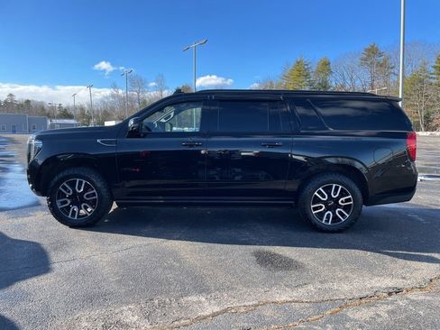 Used 2021 GMC Yukon XL AT4 w/ AT4 Premium Plus Package image 3