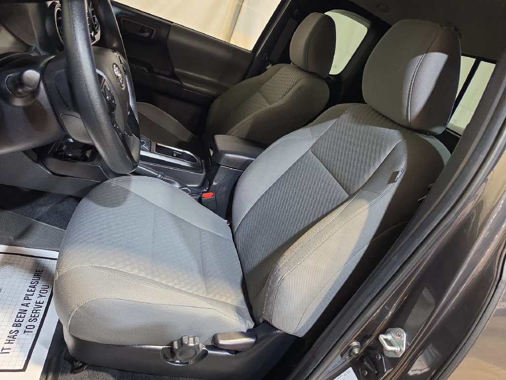 Used 2023 Toyota Tacoma SR RWD image 13