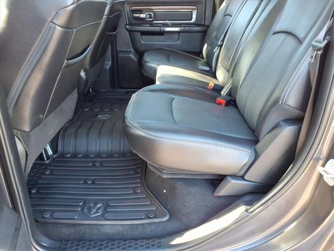 Used 2018 RAM 1500 Laramie AWD/4WD image 13
