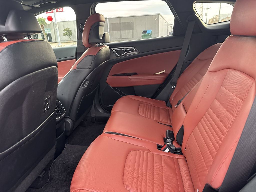 Used 2025 Kia Sportage SX FWD image 29