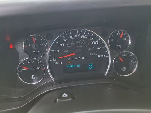 Used 2019 Chevrolet Express 2500 Extended image 19
