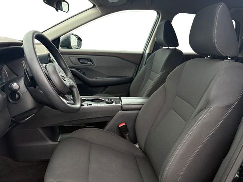 Used 2023 Nissan Rogue S image 9