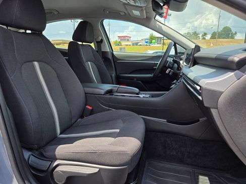 Used 2025 Hyundai Sonata SEL FWD image 18