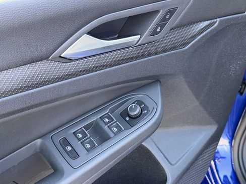 Used 2022 Volkswagen Golf R image 20