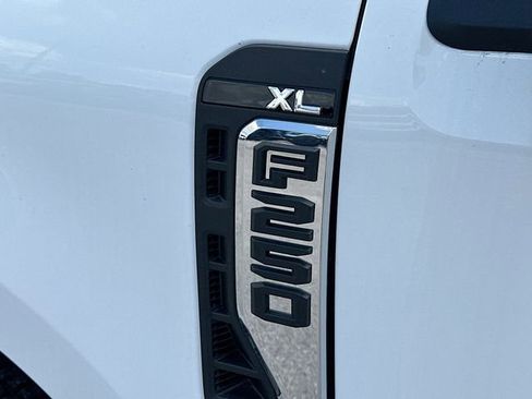 New 2026 Ford F250 XL RWD image 17