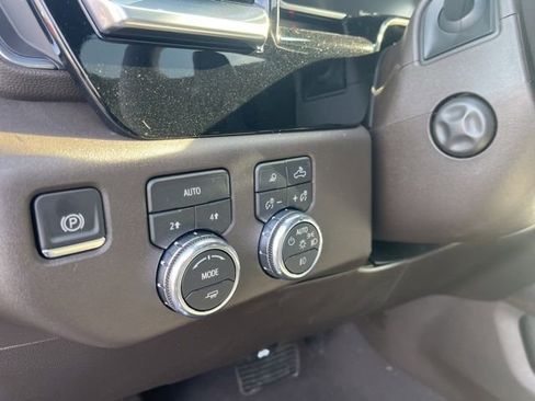 New 2026 GMC Sierra 1500 SLT w/ SLT Premium Package image 21