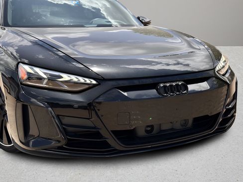 Used 2022 Audi RS e-tron GT w/ Carbon Performance Package AWD/4WD image 26