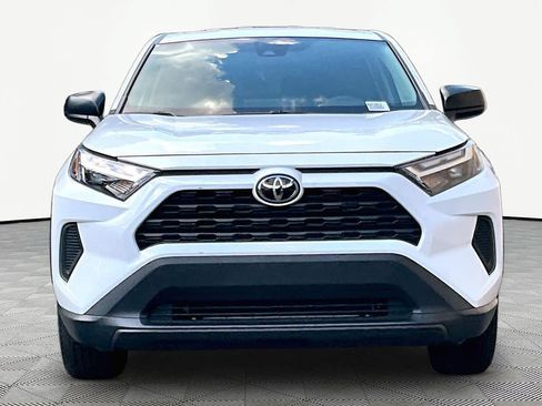 Used 2024 Toyota RAV4 LE FWD image 4