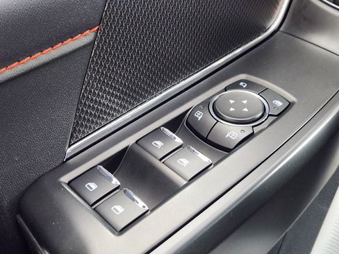 Used 2025 Ford F150 Raptor image 17