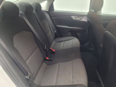 Used 2022 Kia Forte LXS image 19