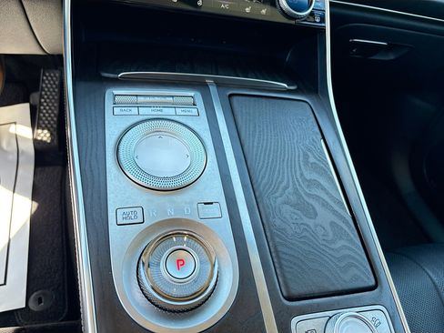 Used 2021 Genesis GV80 2.5T w/ Advanced Package 02 image 16