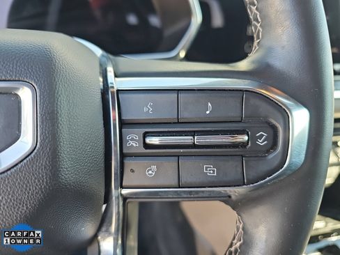Used 2025 GMC Canyon Denali AWD/4WD image 17