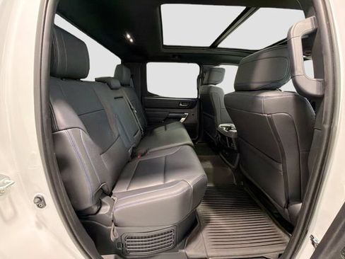Used 2024 Toyota Tundra Platinum AWD/4WD image 22