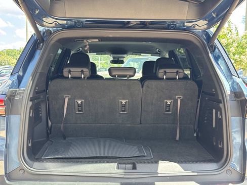 Used 2025 Buick Enclave Preferred FWD image 39
