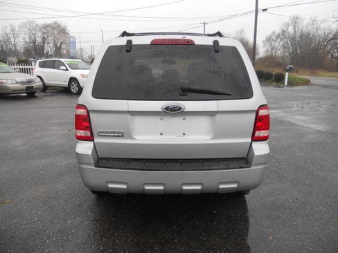 Used 2009 Ford Escape XLT image 7