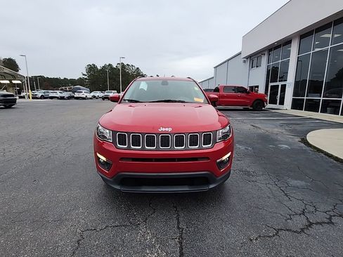 Certified 2018 Jeep Compass Latitude image 10