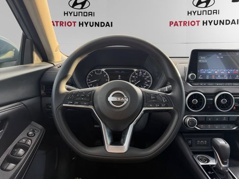 Used 2024 Nissan Sentra SV FWD image 12