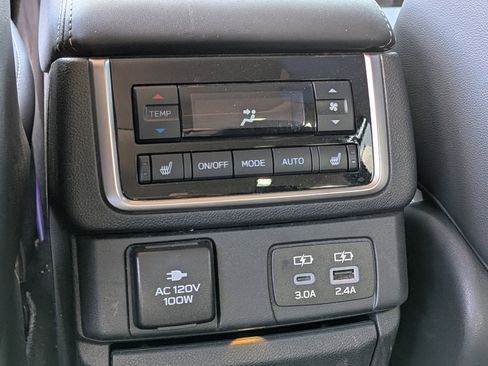 Used 2024 Subaru Ascent Touring AWD/4WD image 16