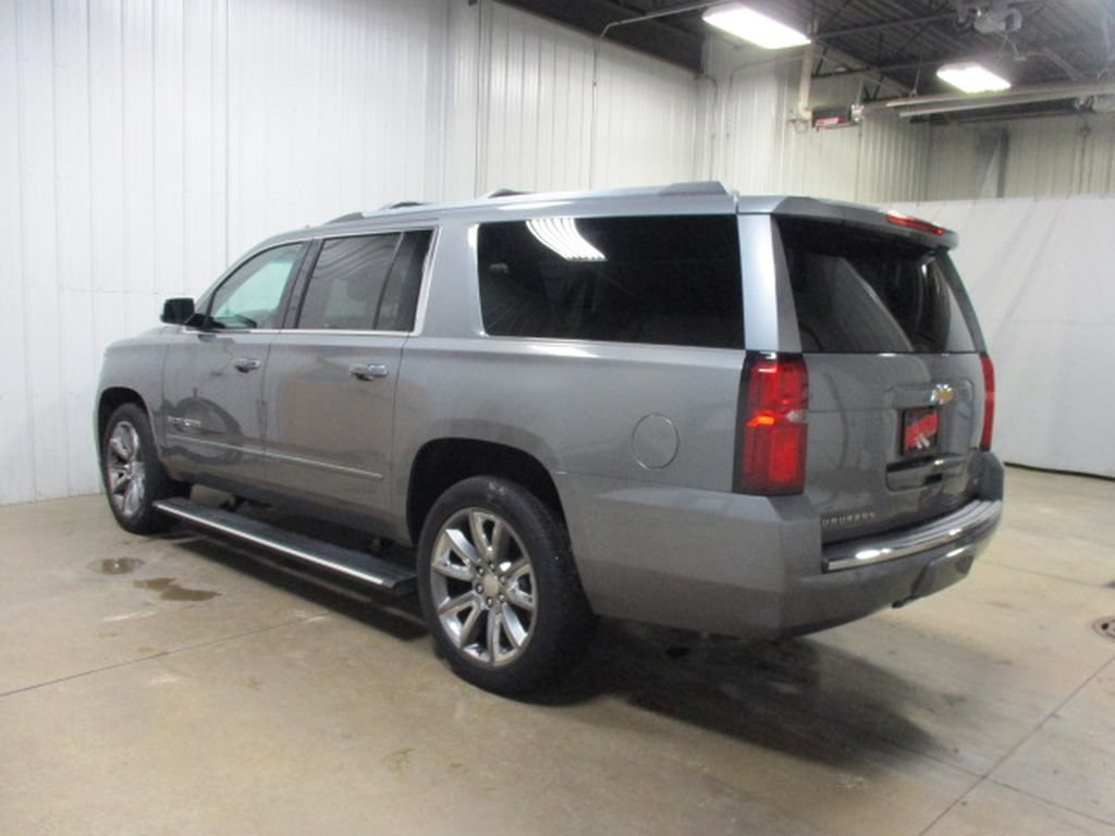 Used 2018 Chevrolet Suburban Premier AWD/4WD image 8