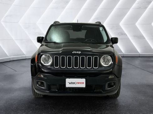 Used 2017 Jeep Renegade Latitude w/ Popular Equipment Group image 2