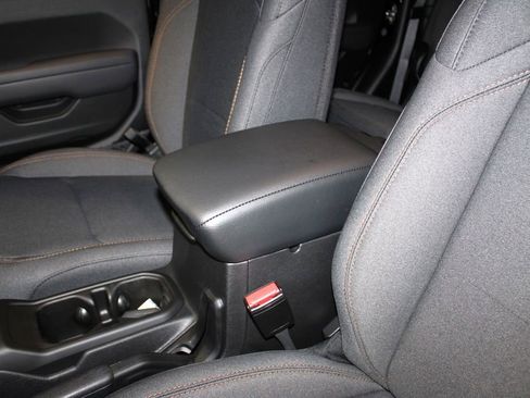 New 2026 Jeep Gladiator Sport image 23