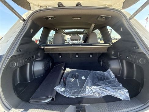 Used 2025 Subaru Forester Premium image 23