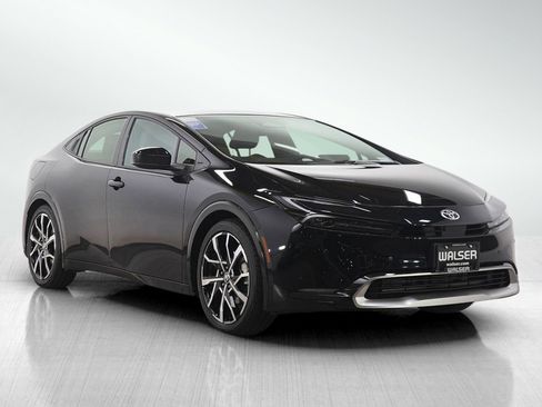 Used 2026 Toyota Prius Plug-In Hybrid image 7