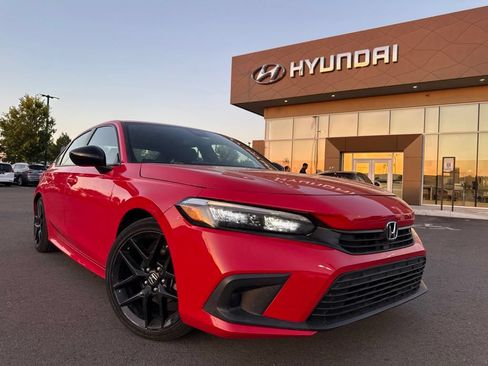 Used 2022 Honda Civic Sport image 8
