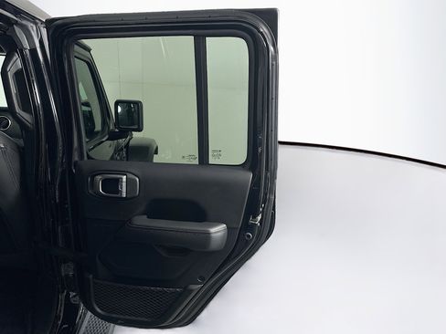 Used 2023 Jeep Wrangler Sahara w/ Cold Weather Group image 31