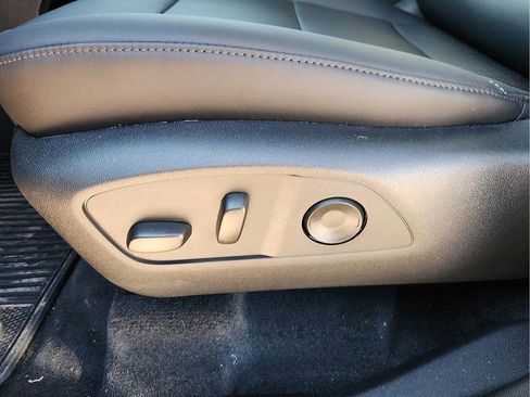 New 2026 GMC Acadia Elevation w/ Super Cruise Package FWD image 16