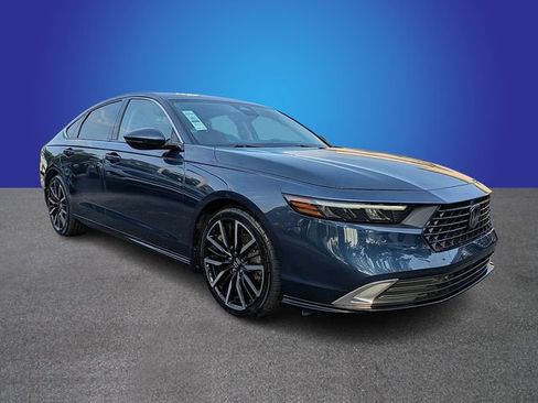 Used 2023 Honda Accord Touring image 7