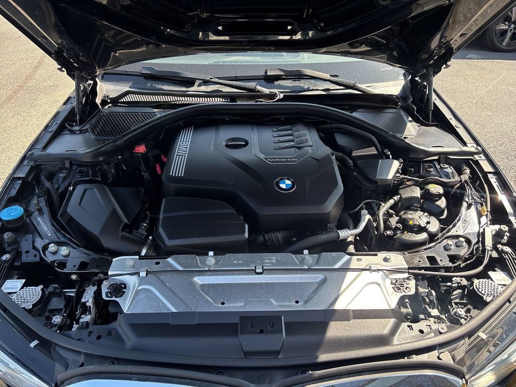 Used 2021 BMW 330i xDrive Sedan AWD/4WD image 22